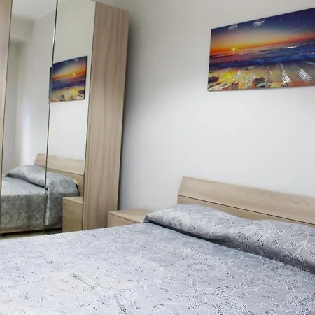 Vakantiehuis House On The Sea Mascali